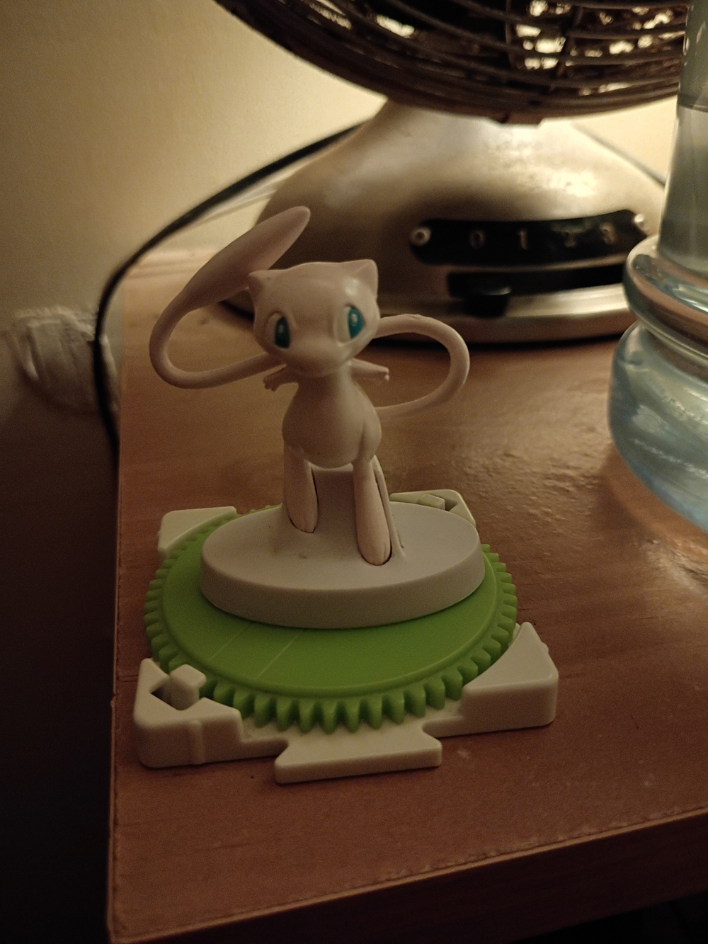Pokemon Tomy Mew Figure